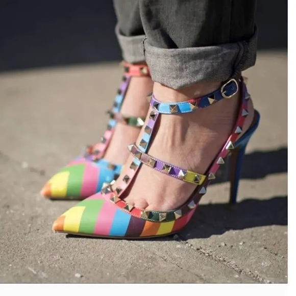 Valentino Garavani 1973 Rainbow Chevron Collection Rockstud T-Strap Heels - Picture 5 of 5